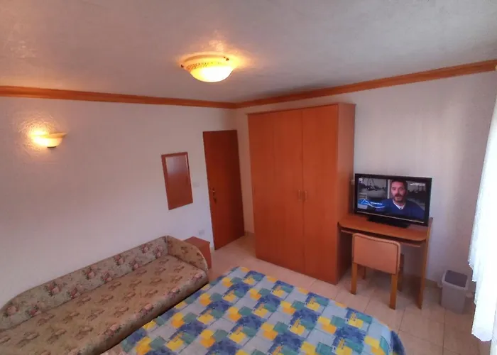 בית אירוח Sobe Mara